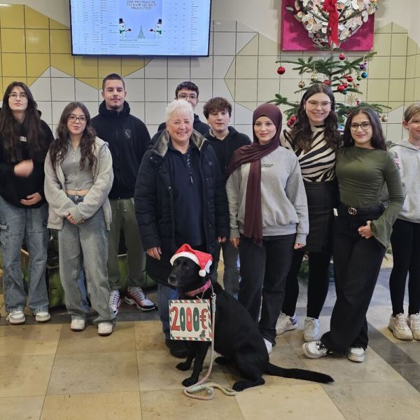 Gruppenfoto Spendenaktion SMV Tierheim Forchheim